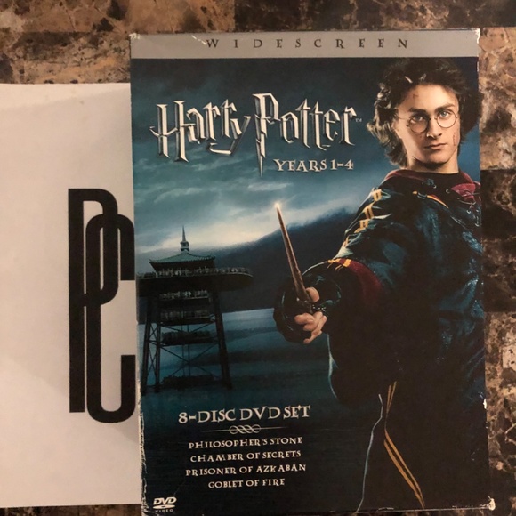 Harry Potter Years 1-4 Box Set DVD Collection - Picture 2 of 4